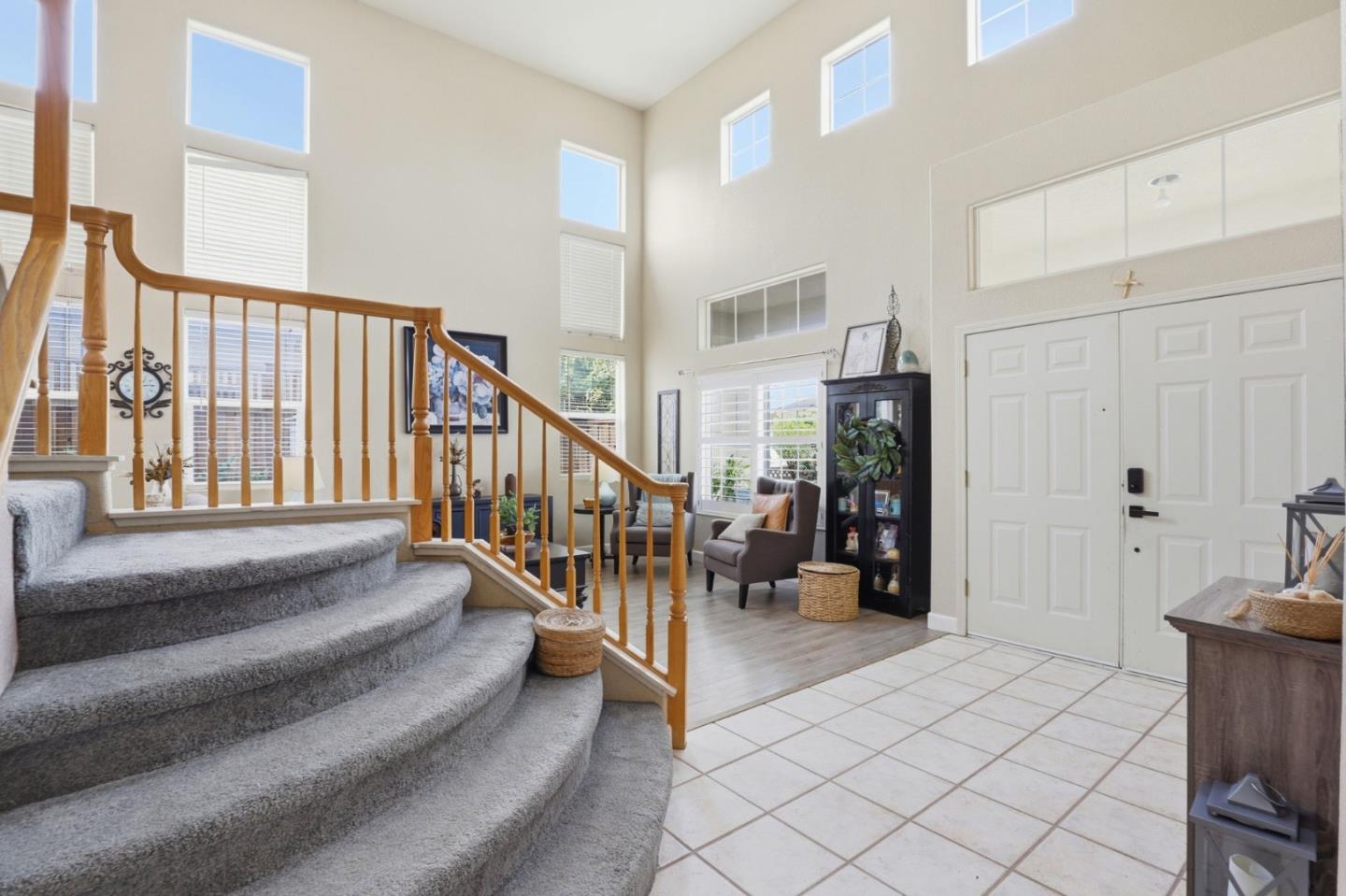 Detail Gallery Image 7 of 40 For 1510 Dovetail Way, Gilroy,  CA 95020 - 5 Beds | 3 Baths