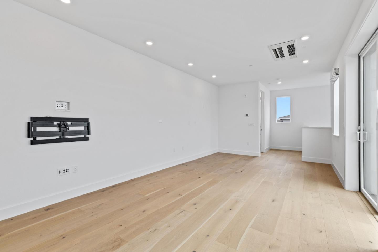 Detail Gallery Image 27 of 30 For 3020 Boyter Pl #105,  Santa Clara,  CA 95051 - 4 Beds | 3/2 Baths