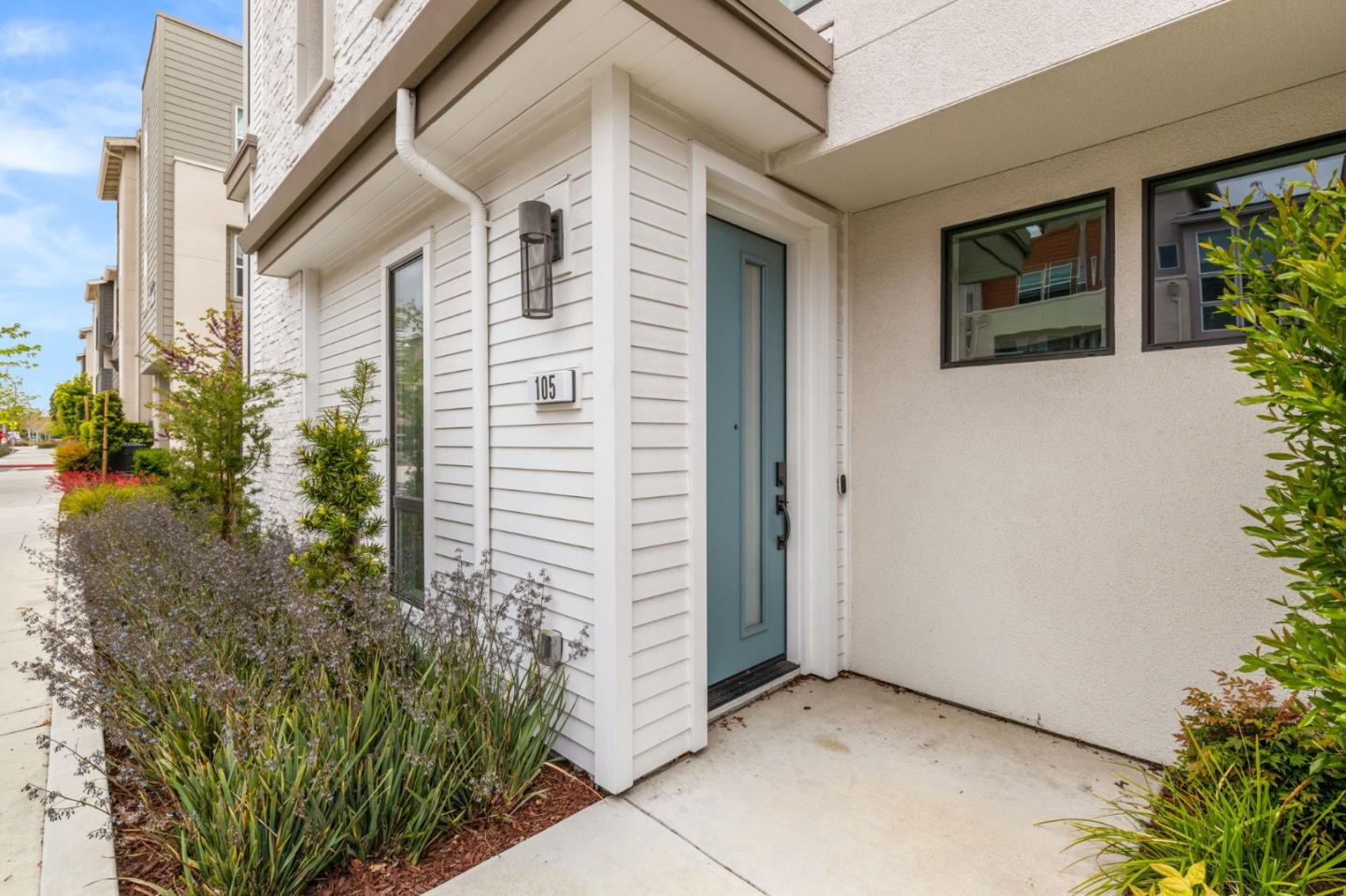 Detail Gallery Image 3 of 30 For 3020 Boyter Pl #105,  Santa Clara,  CA 95051 - 4 Beds | 3/2 Baths
