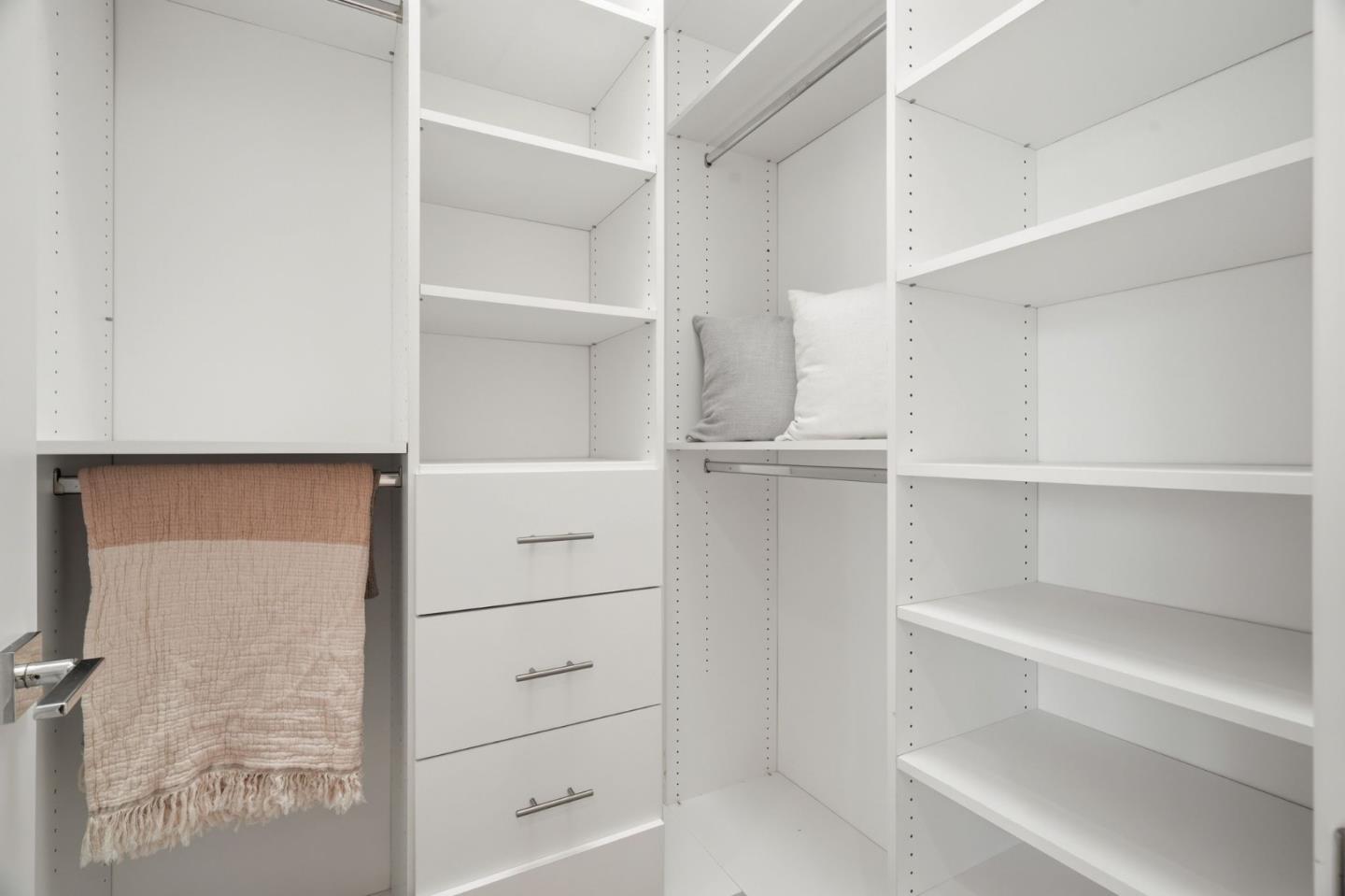 Detail Gallery Image 30 of 50 For 19110 Dagmar Dr, Saratoga,  CA 95070 - 5 Beds | 4/1 Baths