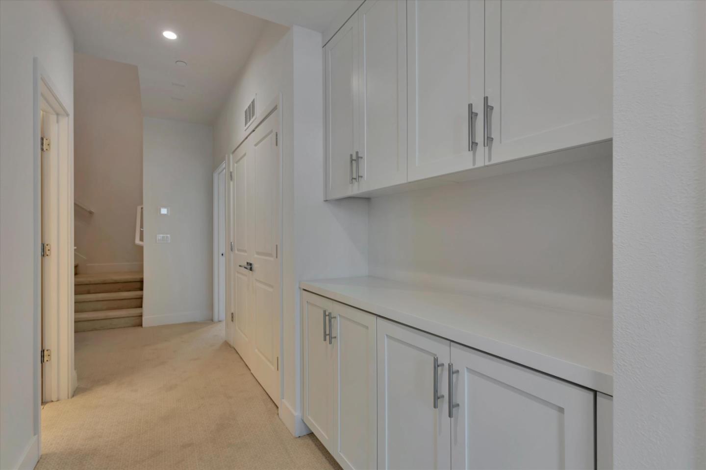 Detail Gallery Image 15 of 19 For 2741 Oak Rd, Walnut Creek,  CA 94597 - 4 Beds | 3/1 Baths