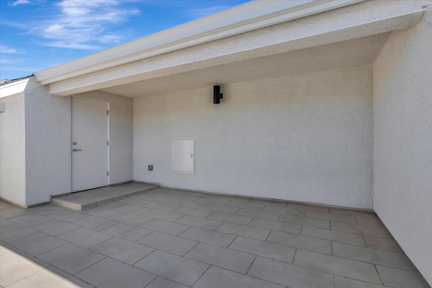 Detail Gallery Image 16 of 19 For 2741 Oak Rd, Walnut Creek,  CA 94597 - 4 Beds | 3/1 Baths