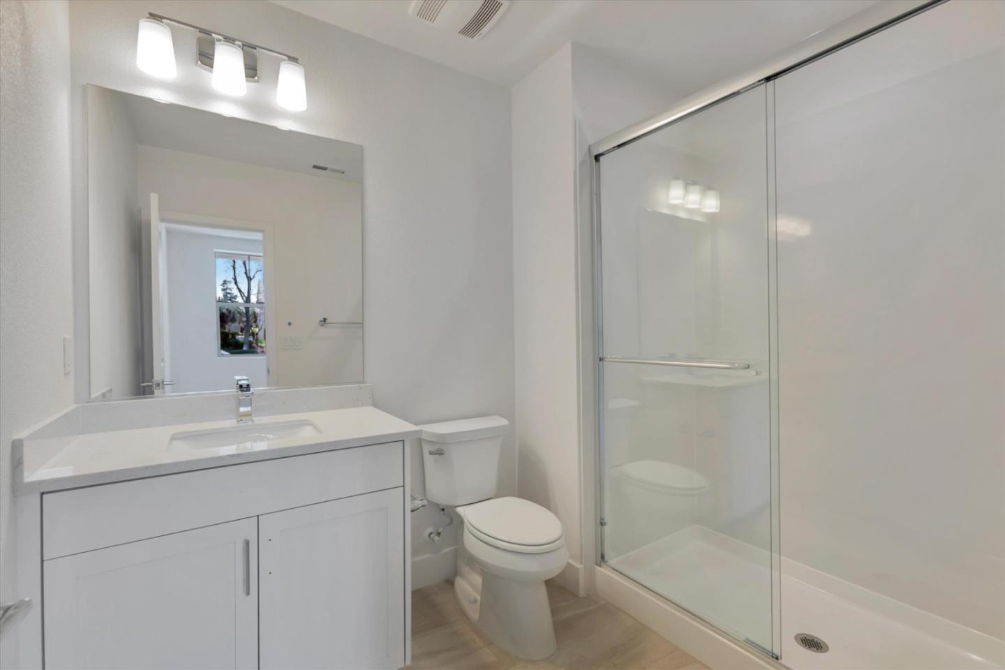 Detail Gallery Image 5 of 19 For 2741 Oak Rd, Walnut Creek,  CA 94597 - 4 Beds | 3/1 Baths