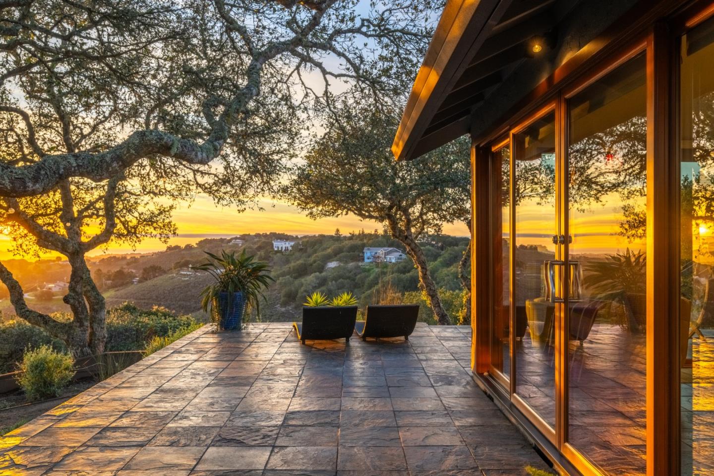 Front Image Thumbnail for ML82036238