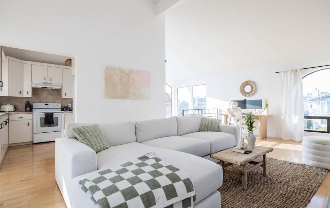 Detail Gallery Image 3 of 13 For 1572 Seascape Blvd, Aptos,  CA 95003 - 2 Beds | 2 Baths