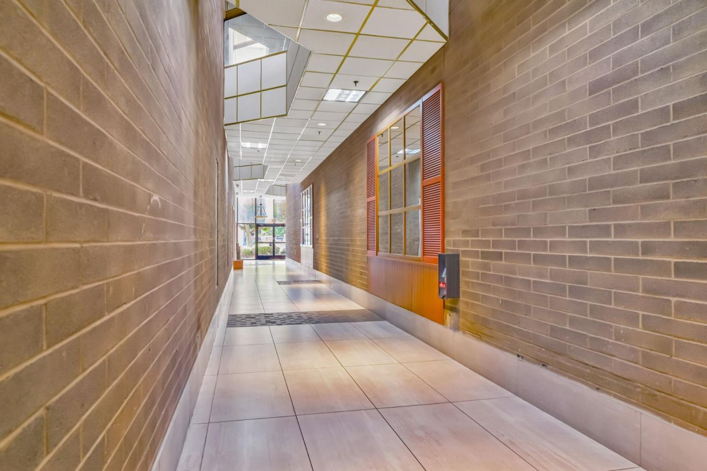 Detail Gallery Image 4 of 32 For 2039 Forest Ave #304,  San Jose,  CA 95128 - – Beds | – Baths