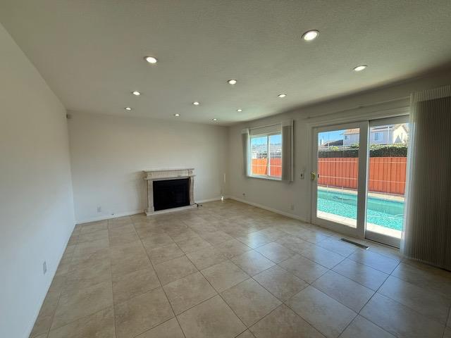 Detail Gallery Image 16 of 35 For 1288 Isengard Ct, San Jose,  CA 95121 - 5 Beds | 3 Baths