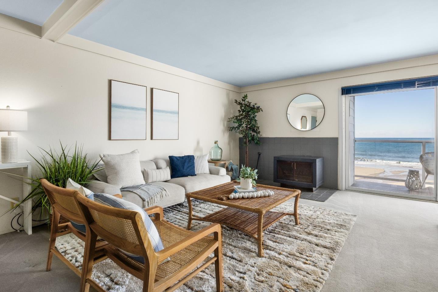 Detail Gallery Image 3 of 34 For 22130 E Cliff Dr 3d,  Santa Cruz,  CA 95062 - 2 Beds | 2 Baths