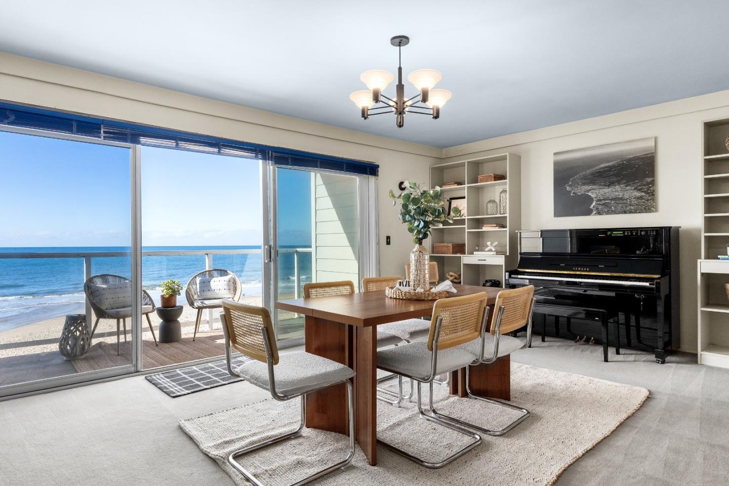 Detail Gallery Image 6 of 34 For 22130 E Cliff Dr 3d,  Santa Cruz,  CA 95062 - 2 Beds | 2 Baths