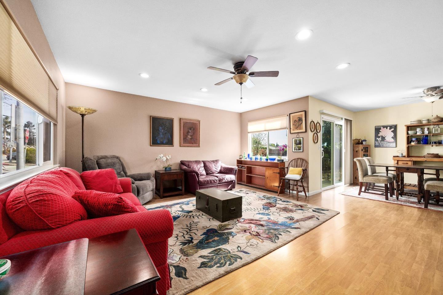 Detail Gallery Image 2 of 20 For 501 Tuttle Ave, Watsonville,  CA 95076 - 2 Beds | 2 Baths