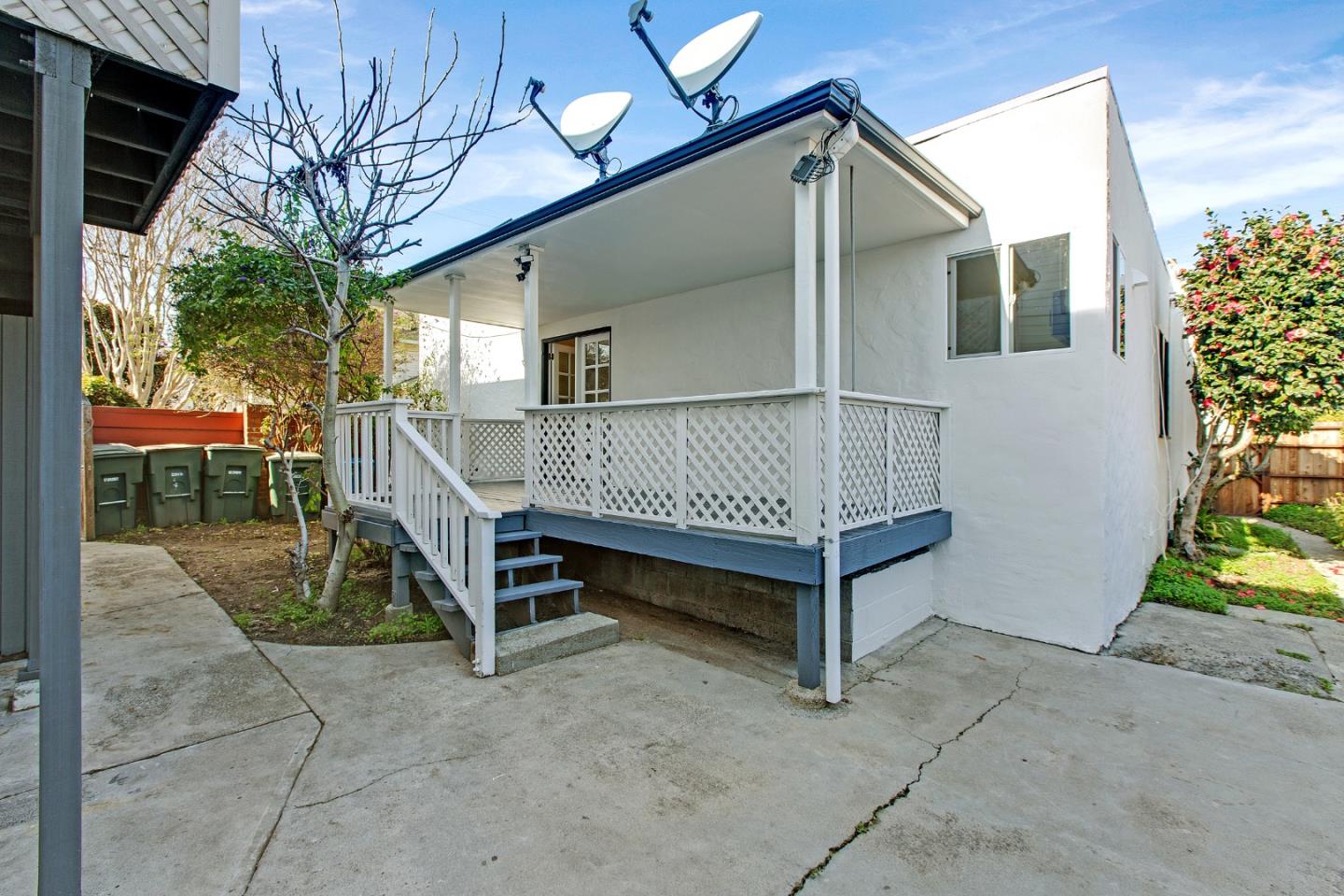 Detail Gallery Image 14 of 44 For 498 Elm Ave, San Bruno,  CA 94066 - 4 Beds | 3 Baths