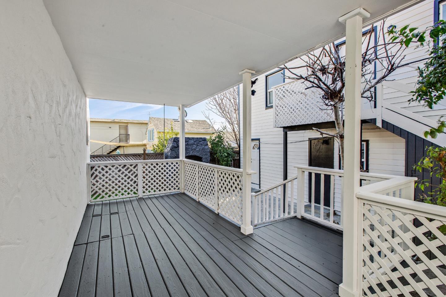 Detail Gallery Image 16 of 44 For 498 Elm Ave, San Bruno,  CA 94066 - 4 Beds | 3 Baths