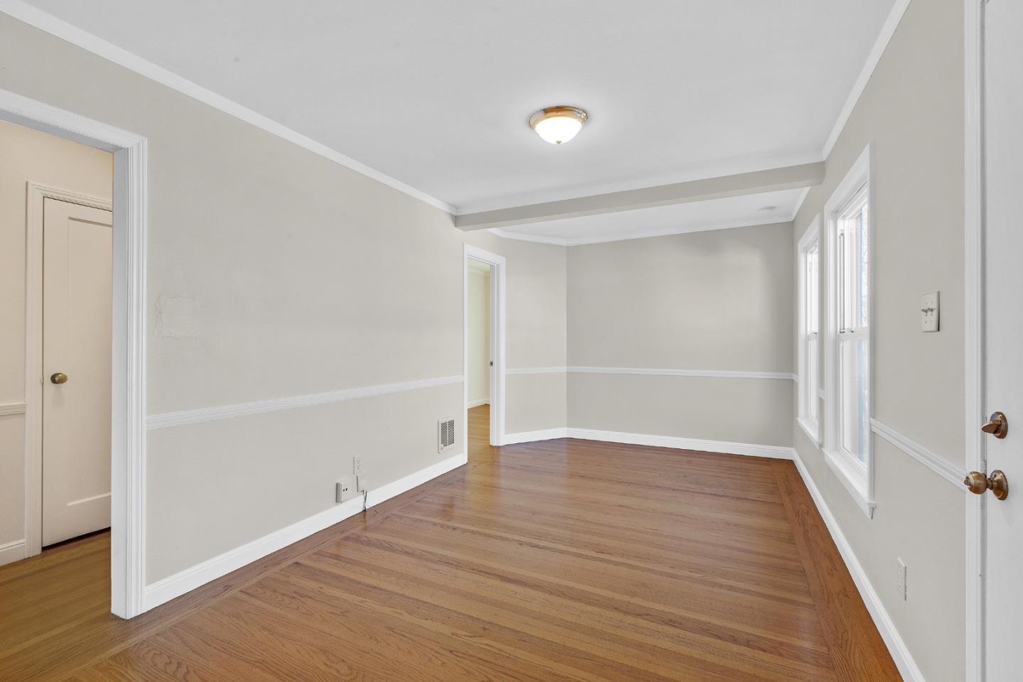 Detail Gallery Image 33 of 44 For 498 Elm Ave, San Bruno,  CA 94066 - 4 Beds | 3 Baths