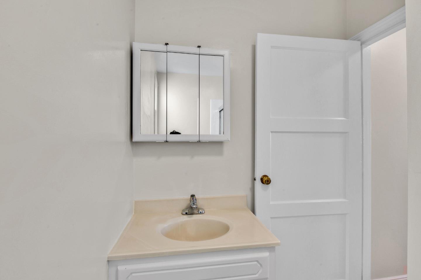 Detail Gallery Image 41 of 44 For 498 Elm Ave, San Bruno,  CA 94066 - 4 Beds | 3 Baths