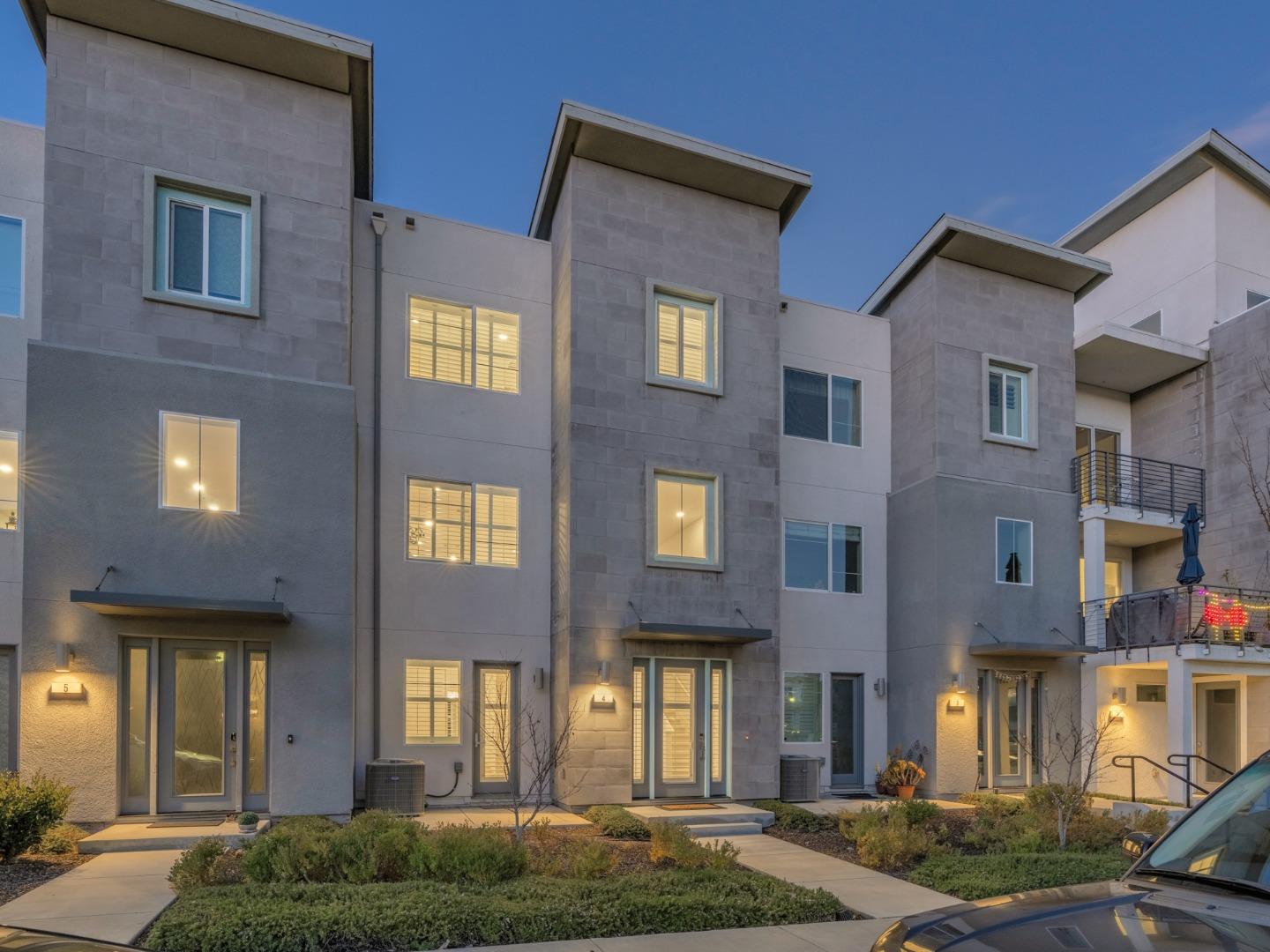 Front Image Thumbnail for ML82036248