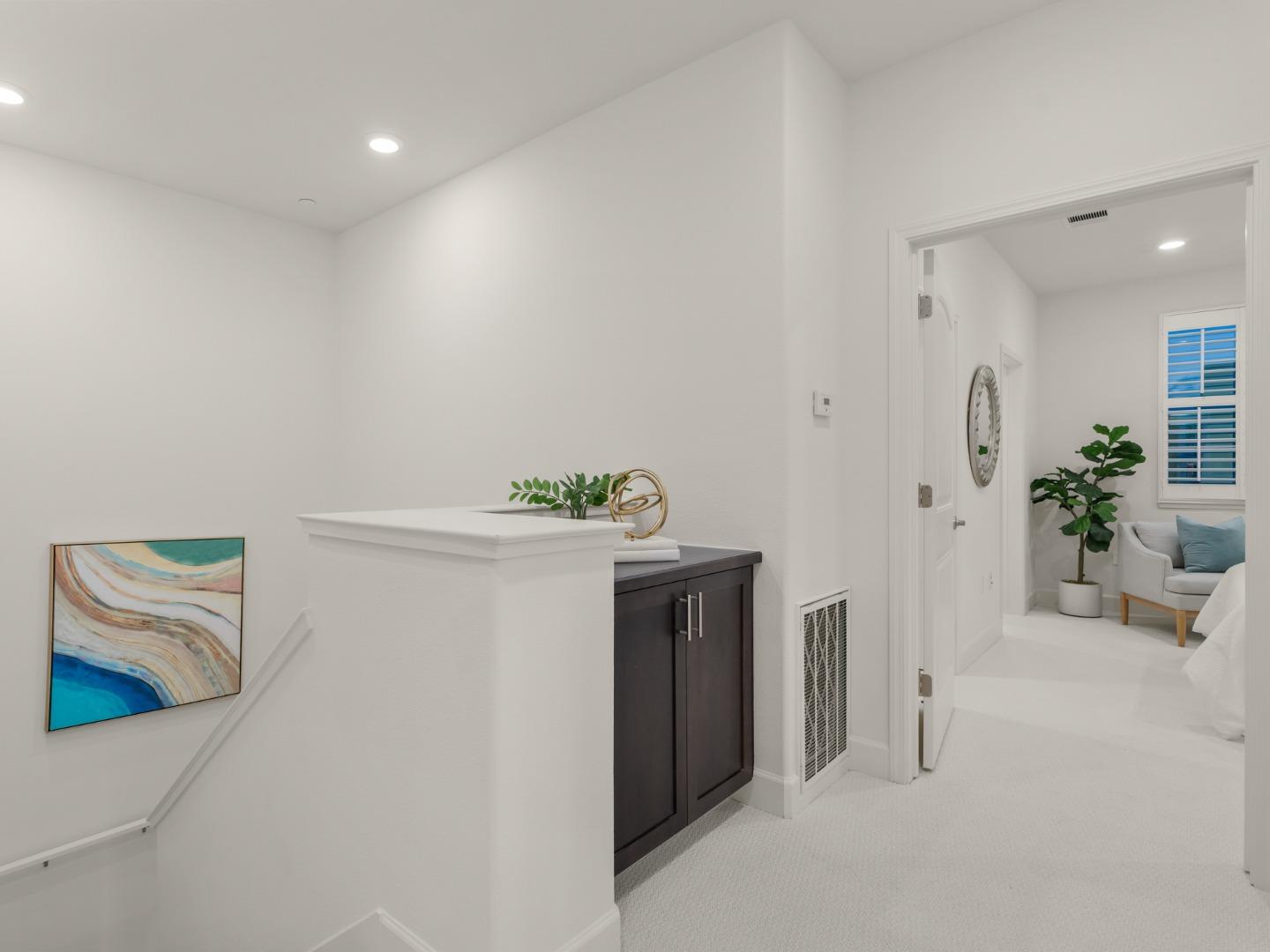 Detail Gallery Image 12 of 38 For 115 Agustin Narvaez St #4,  San Jose,  CA 95136 - 4 Beds | 3/1 Baths