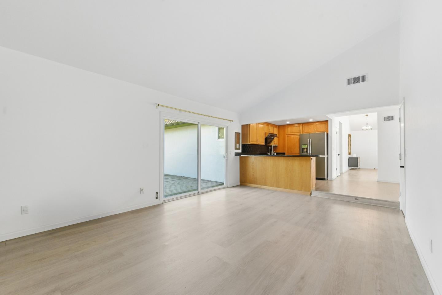 Detail Gallery Image 23 of 45 For 843 Cedarwood Ln, Petaluma,  CA 94954 - 4 Beds | 2 Baths