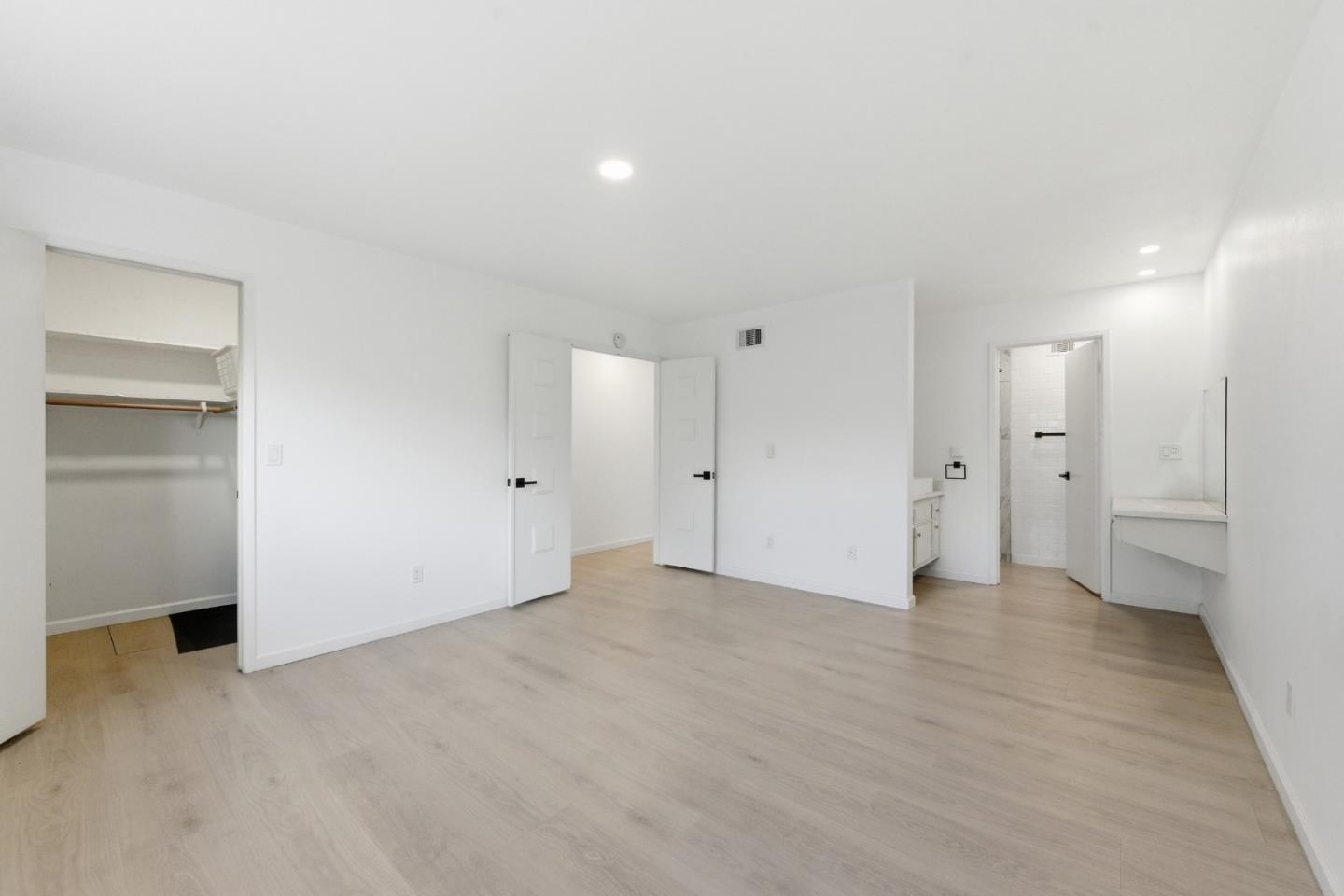 Detail Gallery Image 33 of 45 For 843 Cedarwood Ln, Petaluma,  CA 94954 - 4 Beds | 2 Baths