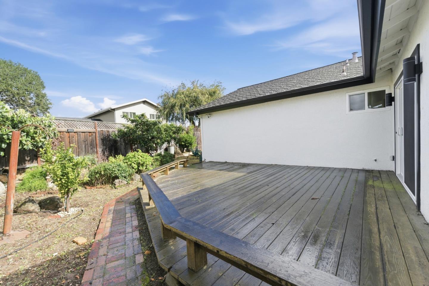 Detail Gallery Image 40 of 45 For 843 Cedarwood Ln, Petaluma,  CA 94954 - 4 Beds | 2 Baths