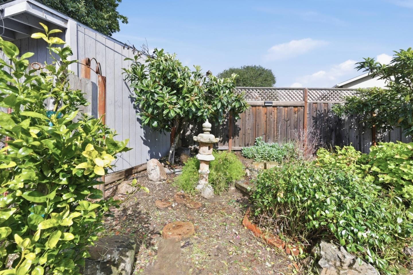 Detail Gallery Image 41 of 45 For 843 Cedarwood Ln, Petaluma,  CA 94954 - 4 Beds | 2 Baths