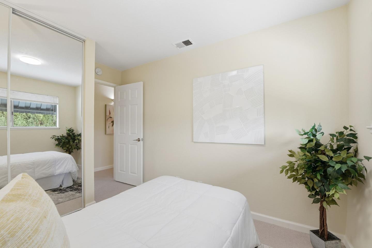 Detail Gallery Image 26 of 38 For 3137 Jenkins Ave, San Jose,  CA 95118 - 5 Beds | 2 Baths