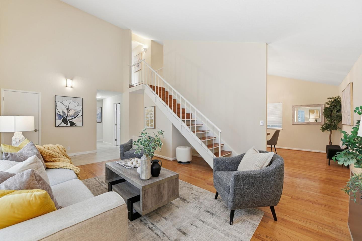 Detail Gallery Image 8 of 38 For 3137 Jenkins Ave, San Jose,  CA 95118 - 5 Beds | 2 Baths