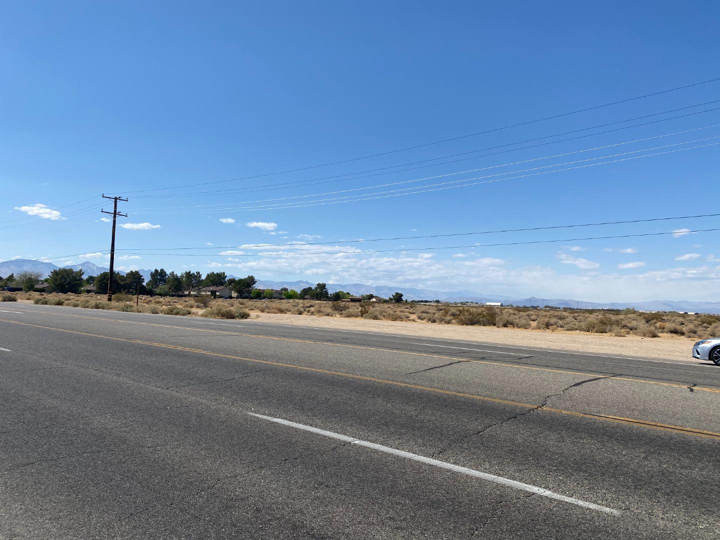 Detail Gallery Image 2 of 4 For 1026 W Ridgecrest Blvd, Ridgecrest,  CA 93555 - – Beds | – Baths