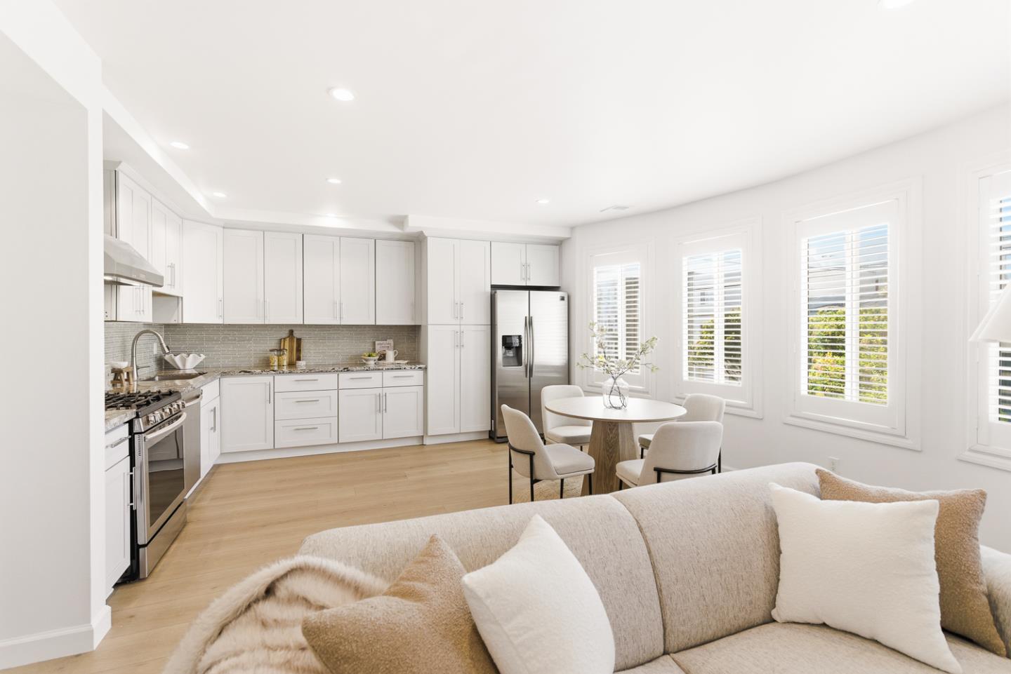 Detail Gallery Image 10 of 51 For 546 33rd Ave, San Francisco,  CA 94121 - 5 Beds | 5 Baths