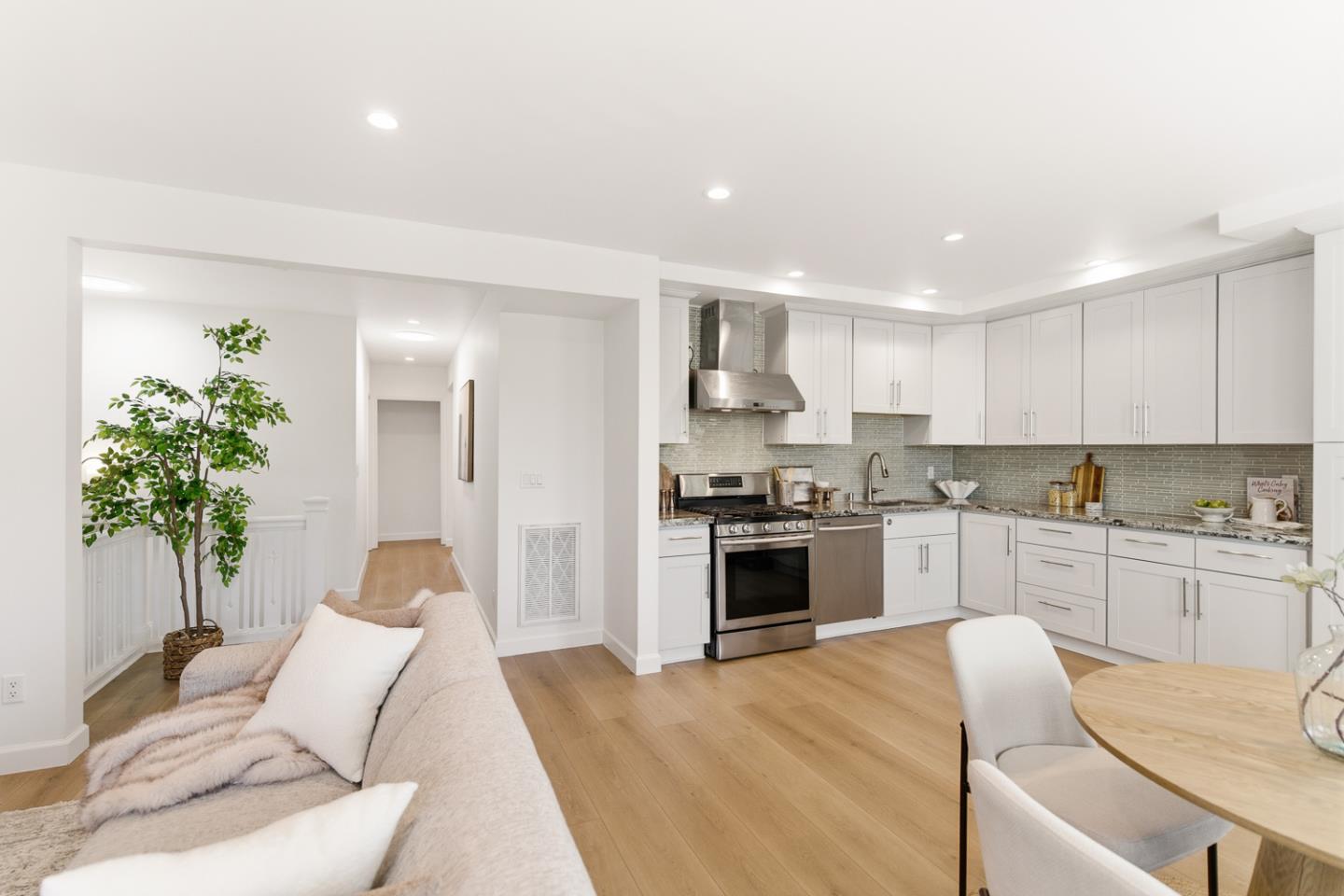 Detail Gallery Image 14 of 51 For 546 33rd Ave, San Francisco,  CA 94121 - 5 Beds | 5 Baths