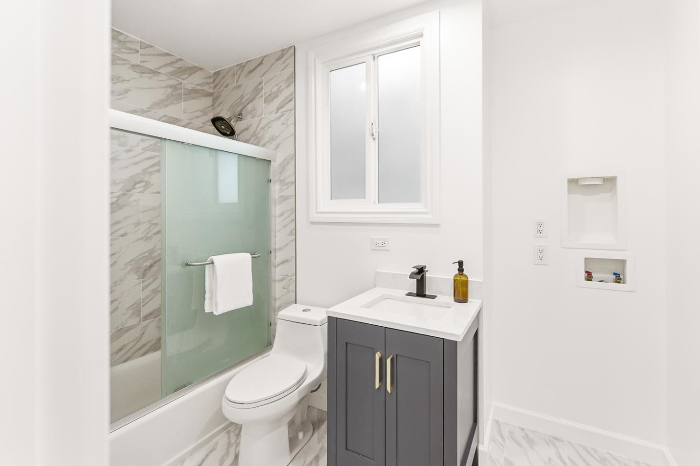 Detail Gallery Image 20 of 51 For 546 33rd Ave, San Francisco,  CA 94121 - 5 Beds | 5 Baths