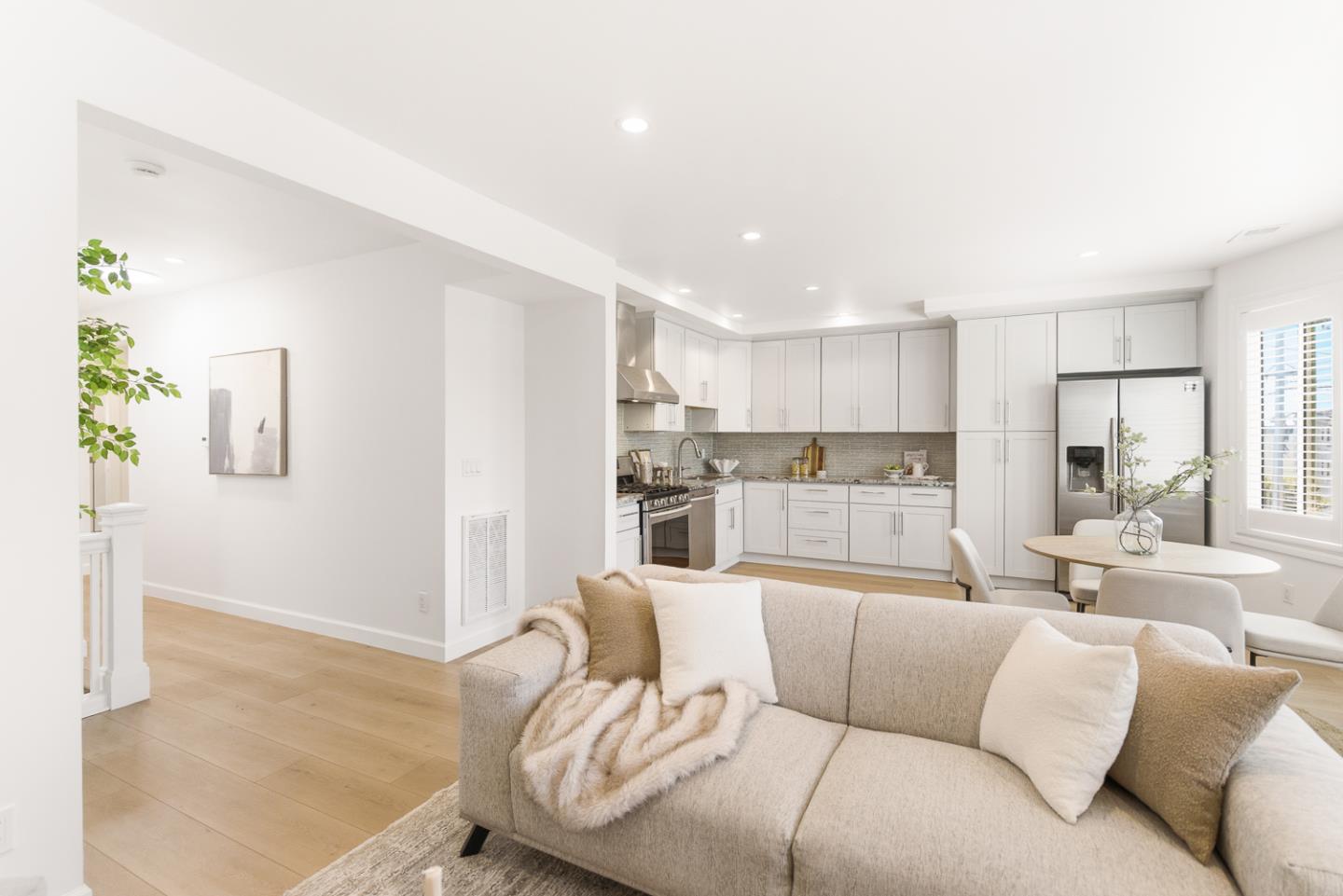 Detail Gallery Image 9 of 51 For 546 33rd Ave, San Francisco,  CA 94121 - 5 Beds | 5 Baths