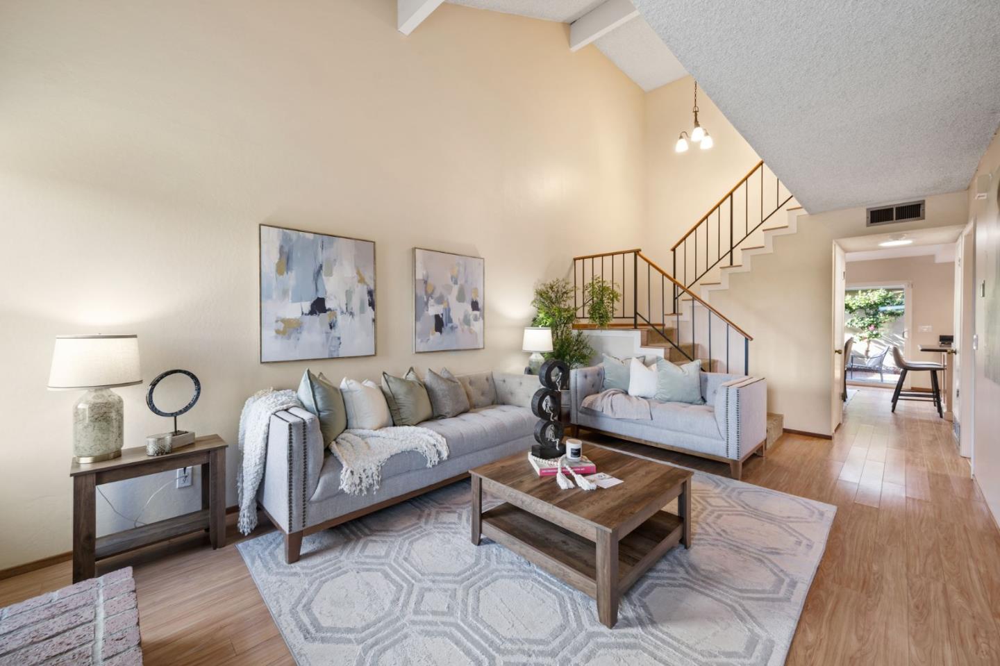 Photo #5: ML82036256 Listing: Photo #5