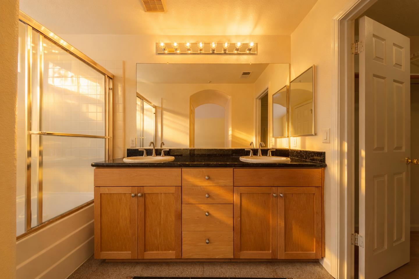 Detail Gallery Image 11 of 12 For 1849 Bradbury St, Salinas,  CA 93906 - 3 Beds | 2/1 Baths