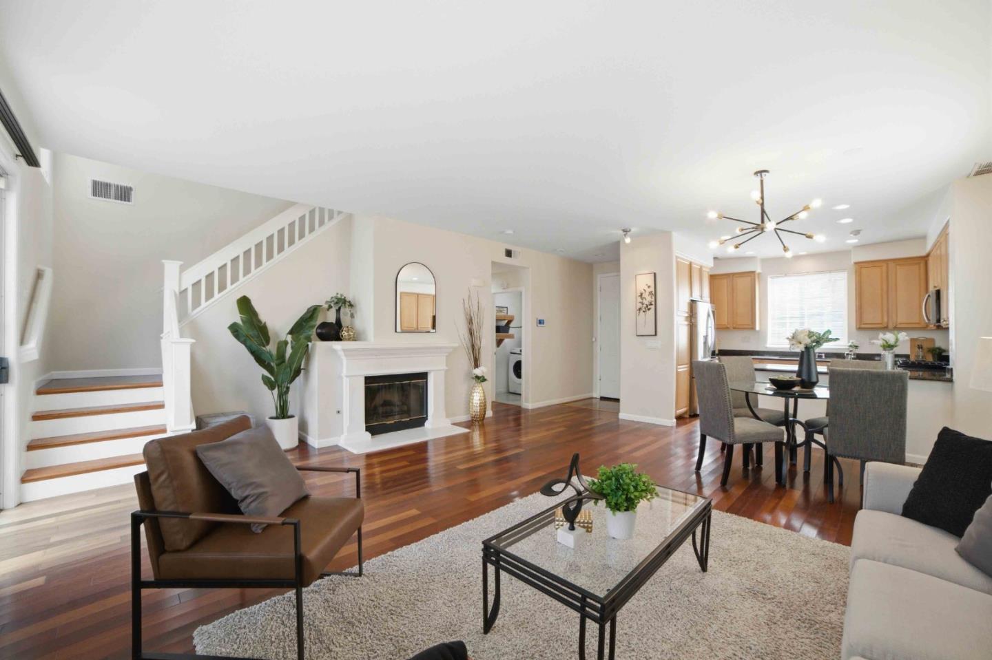 Detail Gallery Image 3 of 24 For 2777 Rubino Cir, San Jose,  CA 95125 - 4 Beds | 2/1 Baths