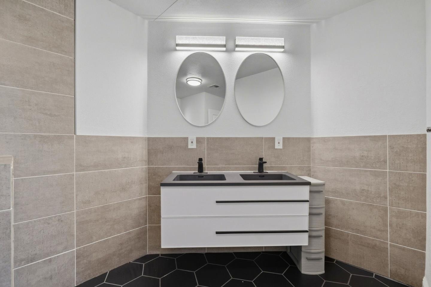 Detail Gallery Image 12 of 25 For 34 Eagle Green #34,  Fremont,  CA 94538 - 2 Beds | 2 Baths