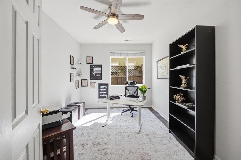 Detail Gallery Image 17 of 55 For 9781 Linnet Ct, Gilroy,  CA 95020 - 5 Beds | 3 Baths