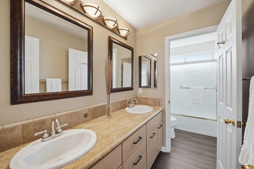 Detail Gallery Image 29 of 55 For 9781 Linnet Ct, Gilroy,  CA 95020 - 5 Beds | 3 Baths