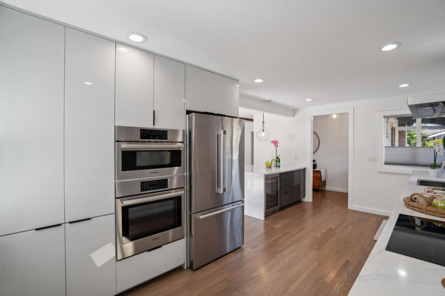 Detail Gallery Image 14 of 36 For 637 S Baywood Ave, San Jose,  CA 95128 - 3 Beds | 2/1 Baths