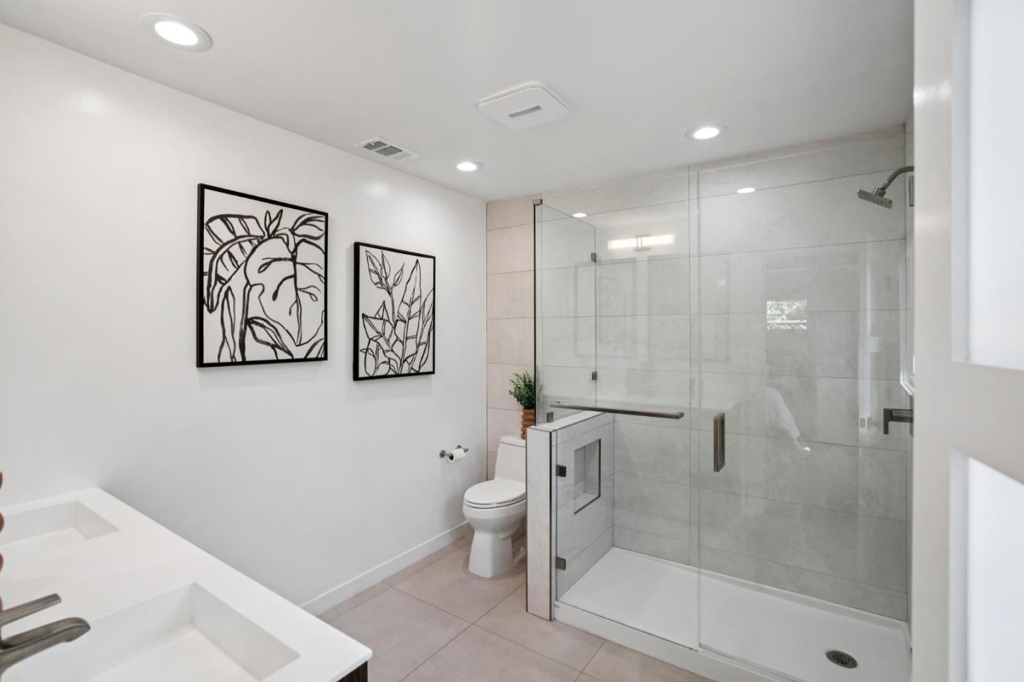 Detail Gallery Image 22 of 36 For 637 S Baywood Ave, San Jose,  CA 95128 - 3 Beds | 2/1 Baths