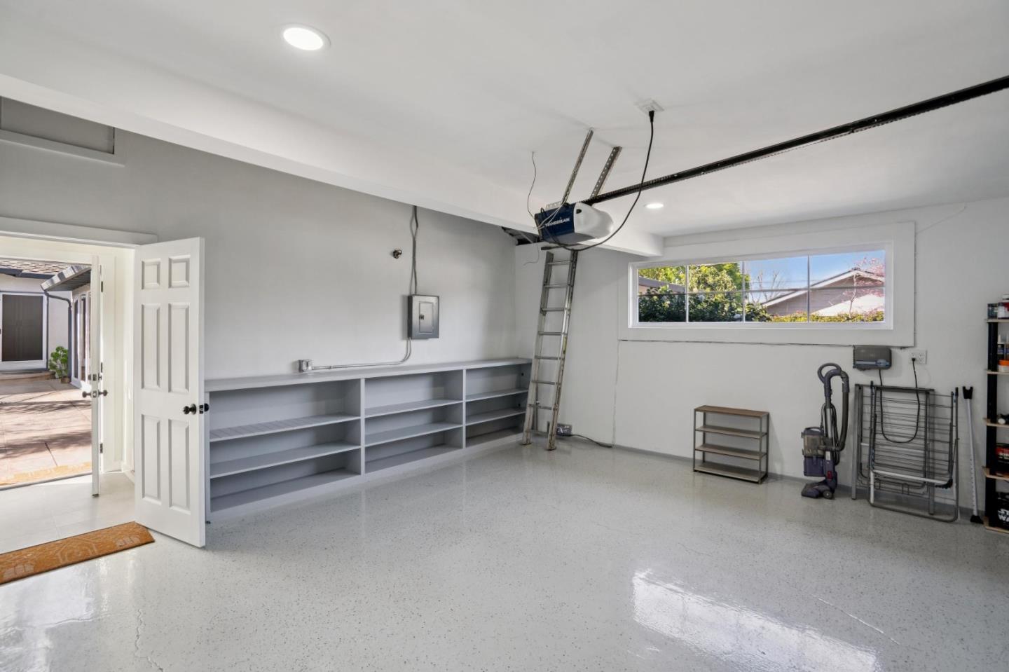 Detail Gallery Image 24 of 36 For 637 S Baywood Ave, San Jose,  CA 95128 - 3 Beds | 2/1 Baths