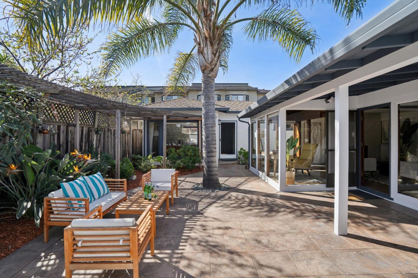 Detail Gallery Image 28 of 36 For 637 S Baywood Ave, San Jose,  CA 95128 - 3 Beds | 2/1 Baths