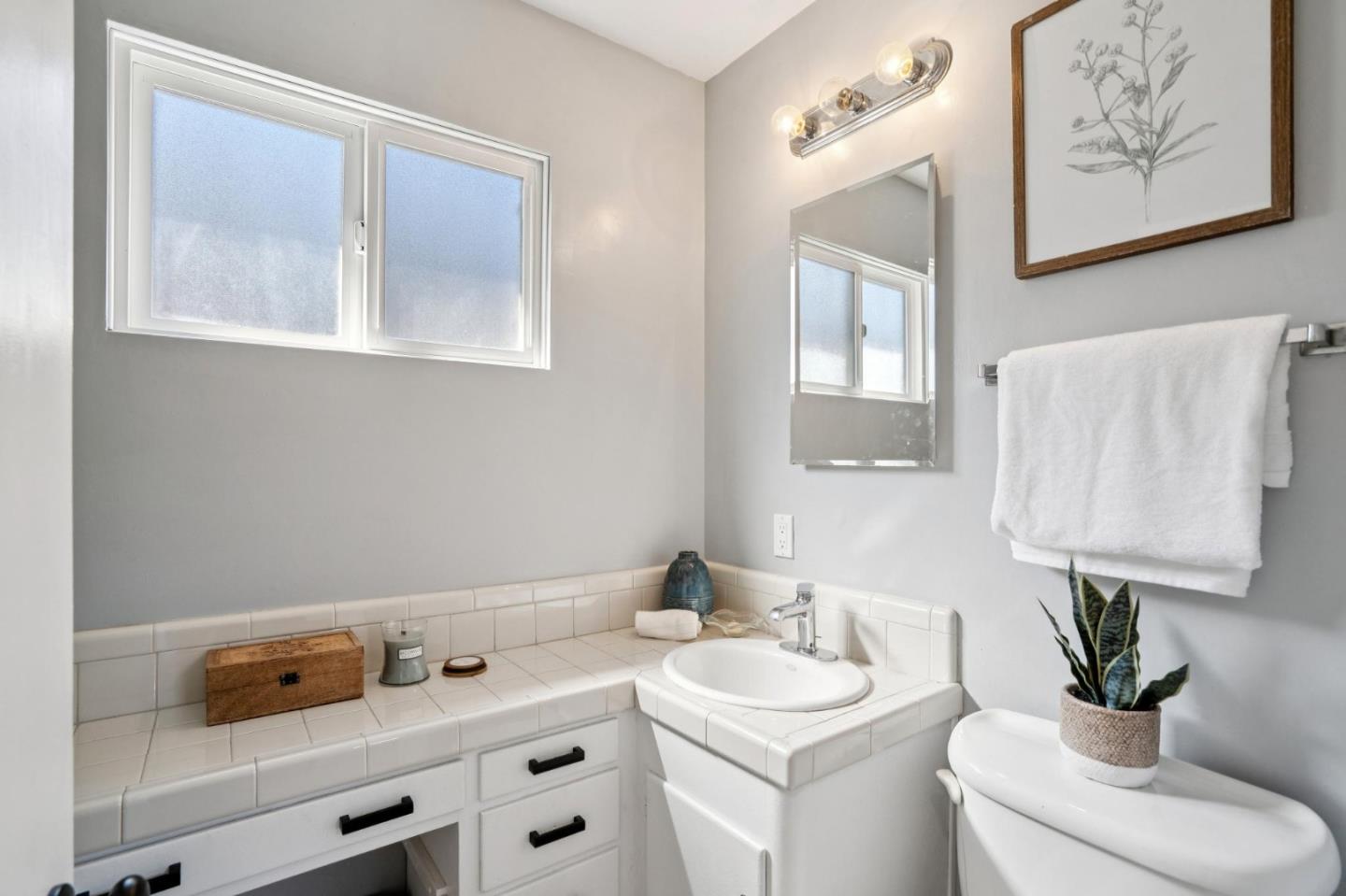 Detail Gallery Image 33 of 36 For 637 S Baywood Ave, San Jose,  CA 95128 - 3 Beds | 2/1 Baths