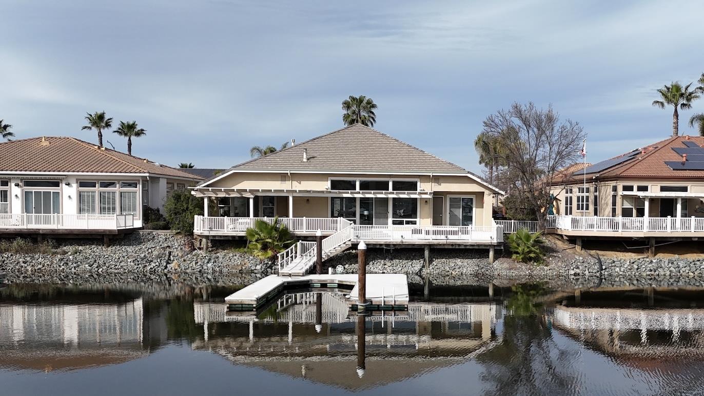 Detail Gallery Image 3 of 42 For 3916 Lighthouse Pl, Discovery Bay,  CA 94505 - 4 Beds | 3/1 Baths