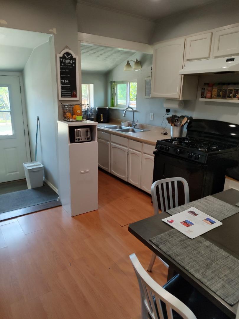 827 Central Avenue, Hollister, CA, 95023