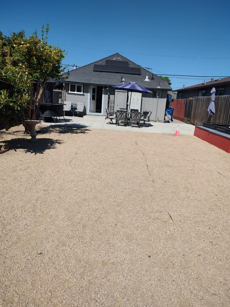 Detail Gallery Image 9 of 11 For 827 Central Ave, Hollister,  CA 95023 - 2 Beds | 1 Baths