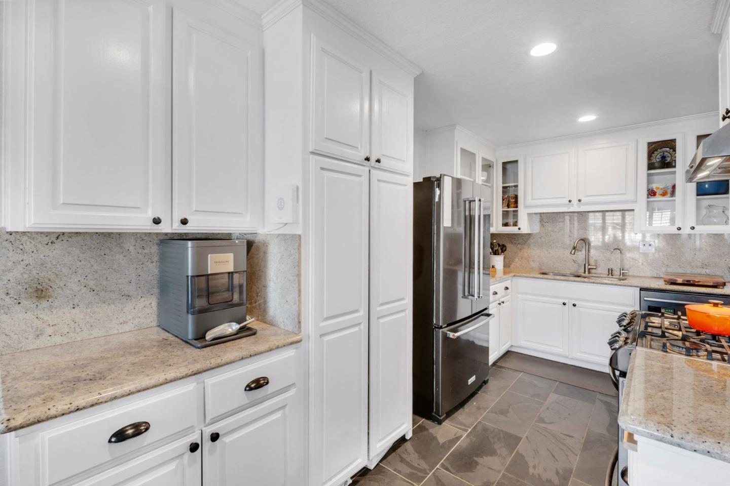 Detail Gallery Image 10 of 52 For 723 Linda Flora St, San Jose,  CA 95127 - 3 Beds | 2 Baths