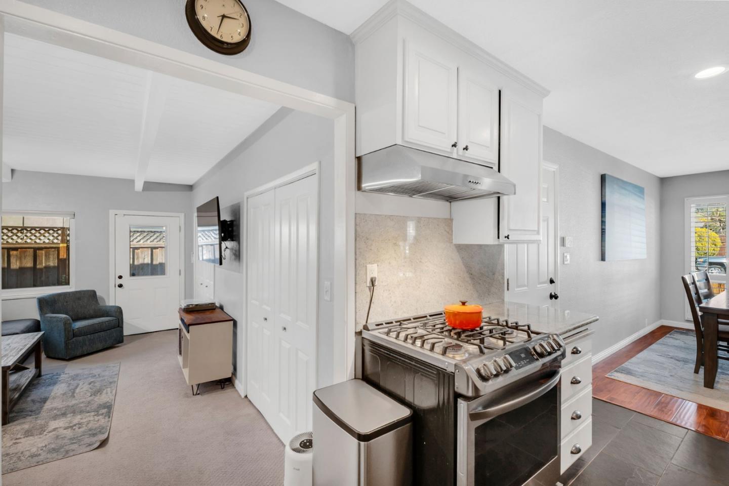 Detail Gallery Image 14 of 52 For 723 Linda Flora St, San Jose,  CA 95127 - 3 Beds | 2 Baths