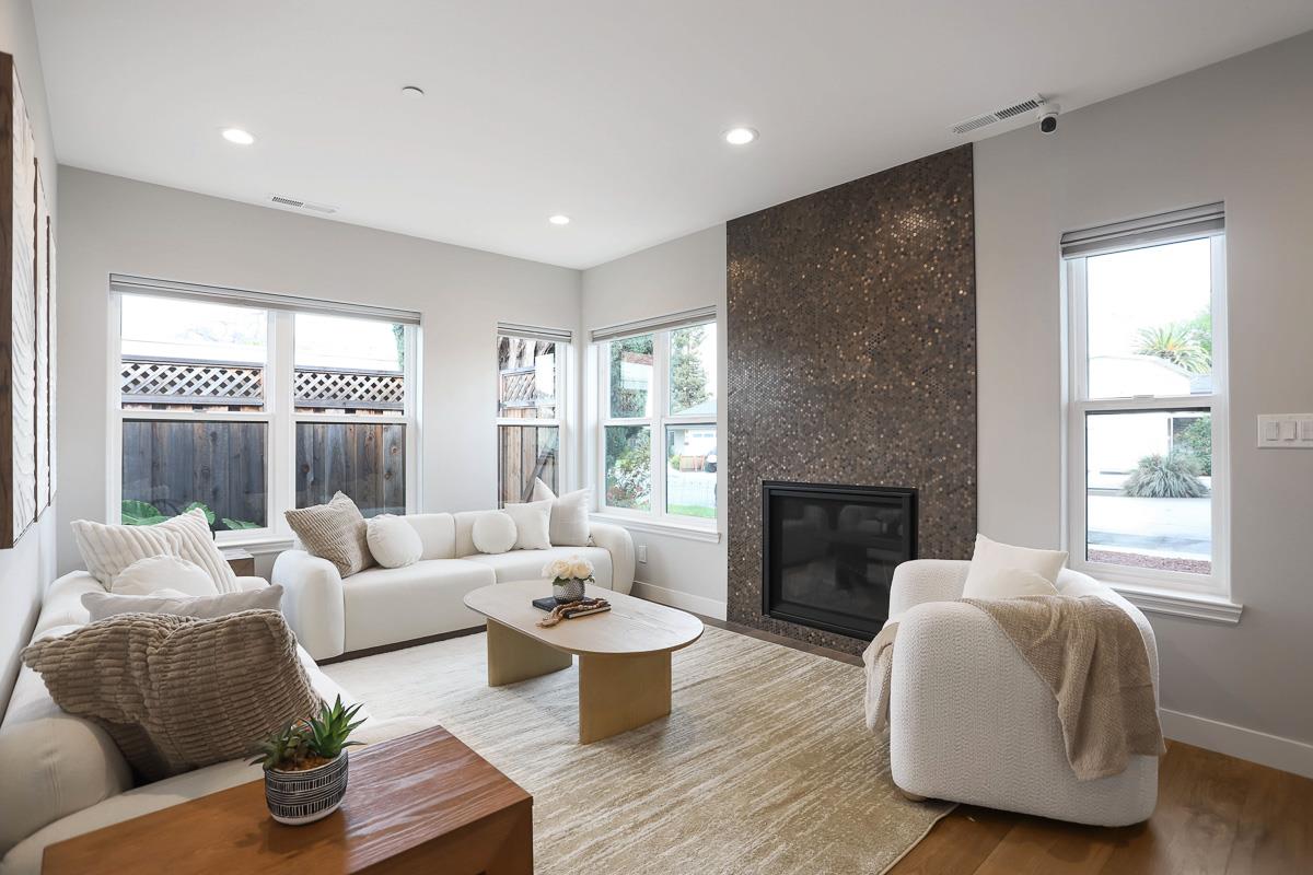 Detail Gallery Image 6 of 35 For 970 White Dr, Santa Clara,  CA 95051 - 4 Beds | 3 Baths