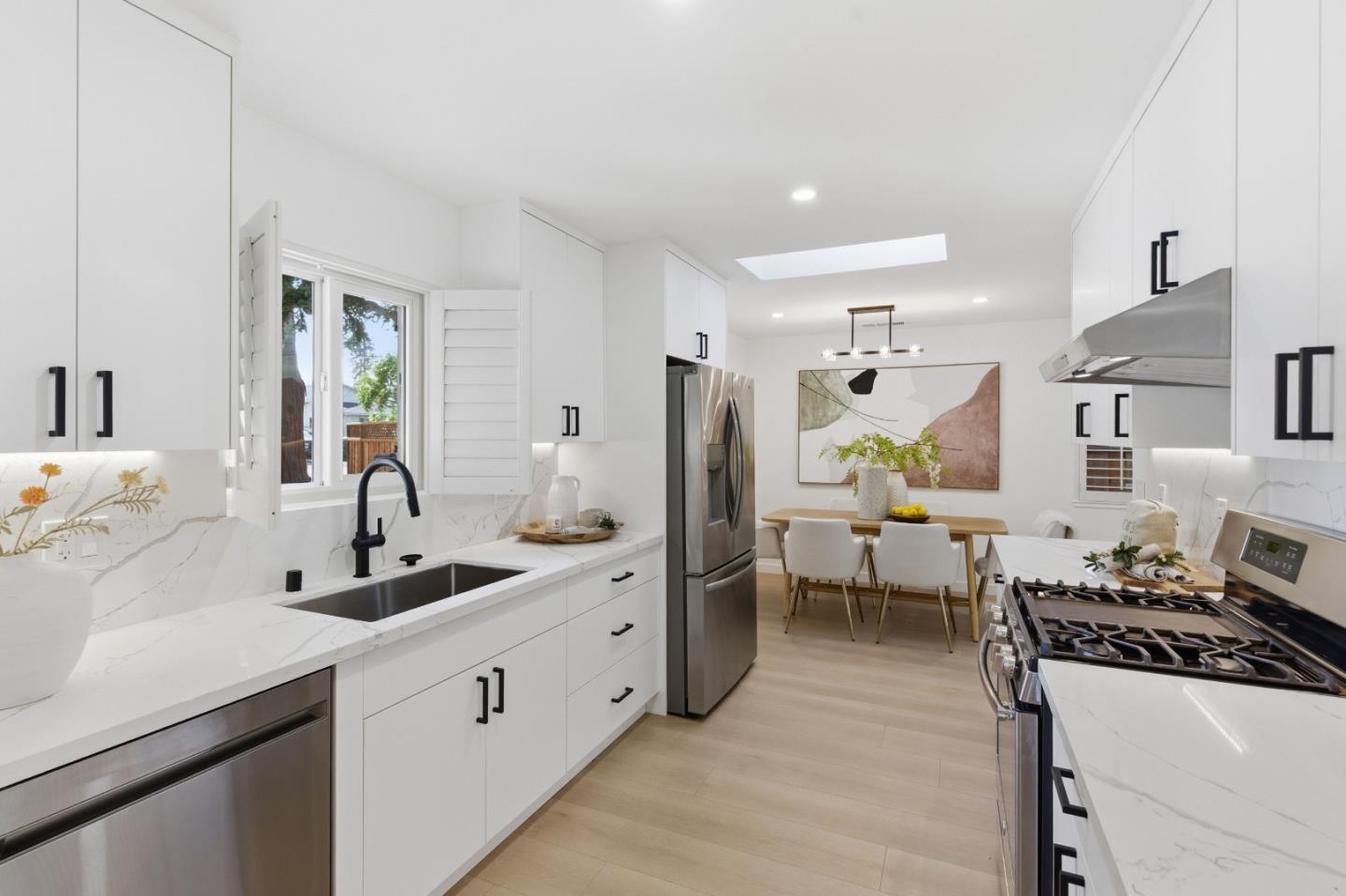 Detail Gallery Image 14 of 43 For 337 Roble Ave, Redwood City,  CA 94061 - 3 Beds | 2 Baths