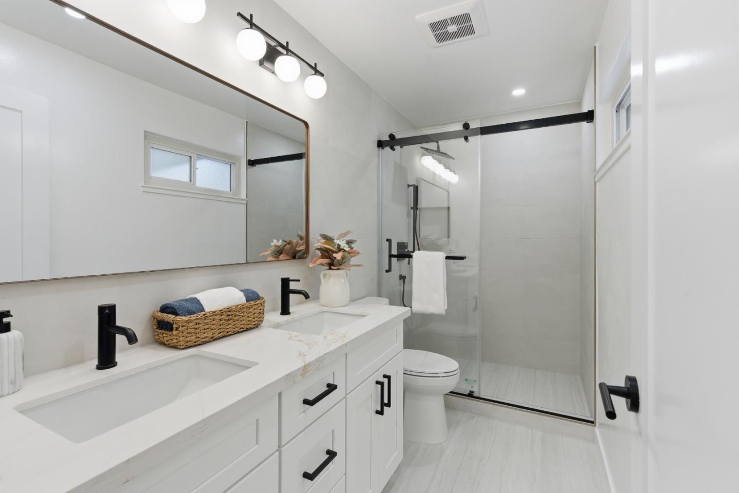 Detail Gallery Image 20 of 43 For 337 Roble Ave, Redwood City,  CA 94061 - 3 Beds | 2 Baths